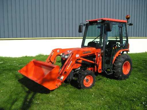 KUBOTA B3030 CZĘŚCI DO SILNIKA